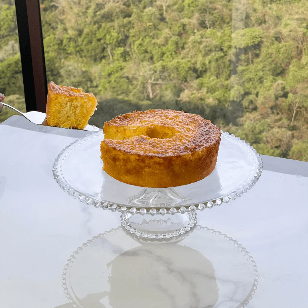 Kit Boleira com Pé Pearl 31cm e 7 Peças Sobremesa Viena Dourada