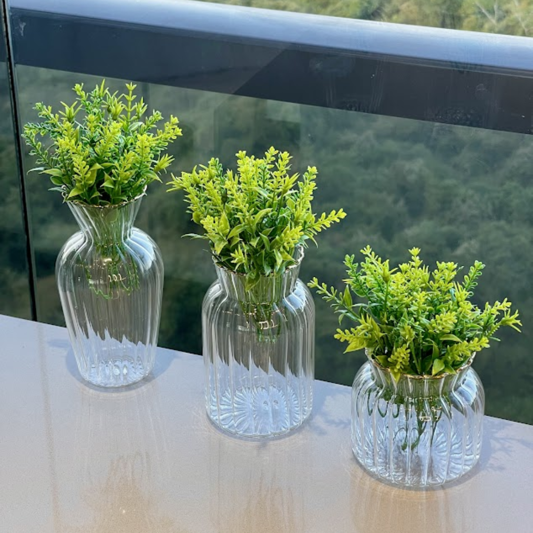 Mini Vaso com Borda Dourada 13cm