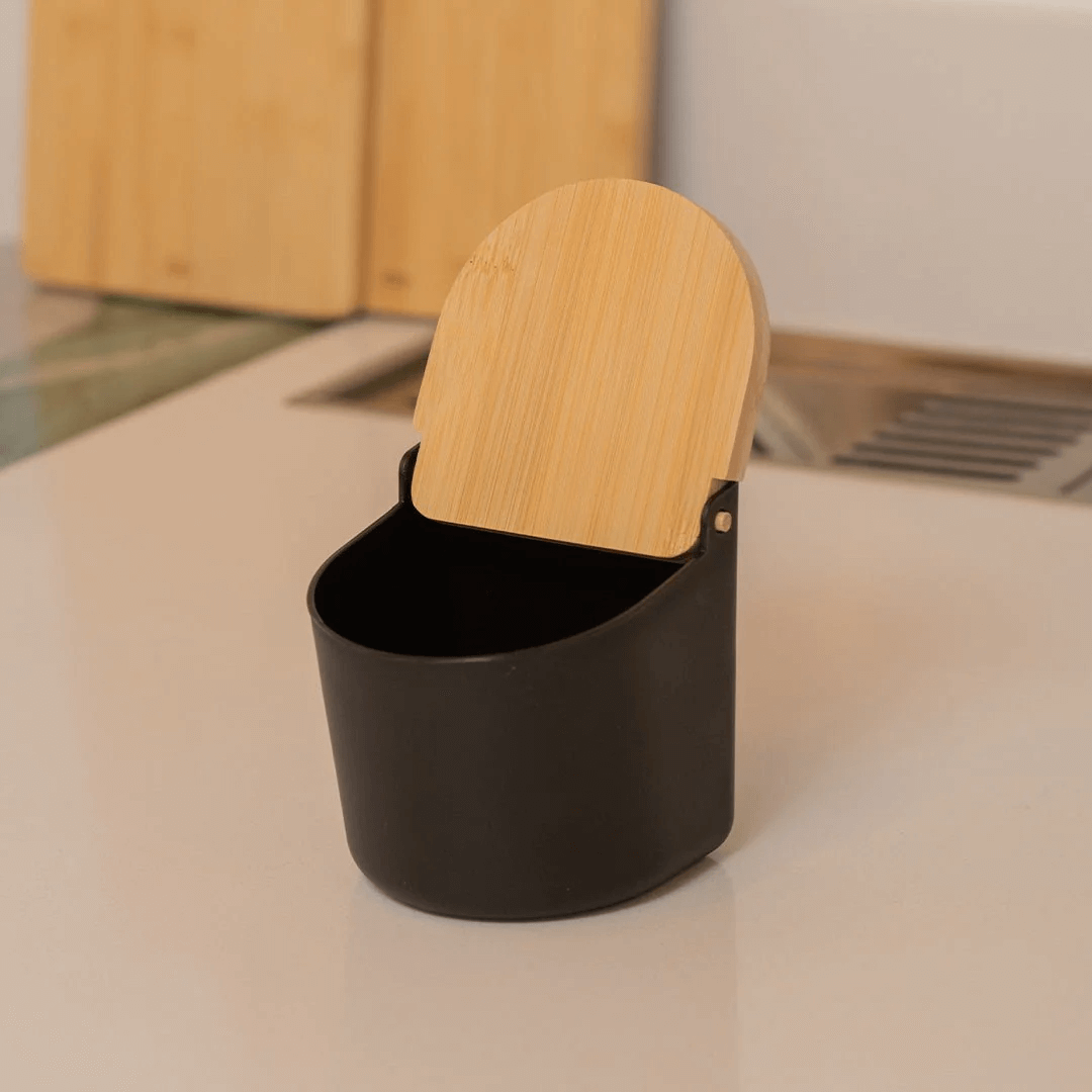 Saleiro Lume Preto com Tampa de Bambu Preto 500g