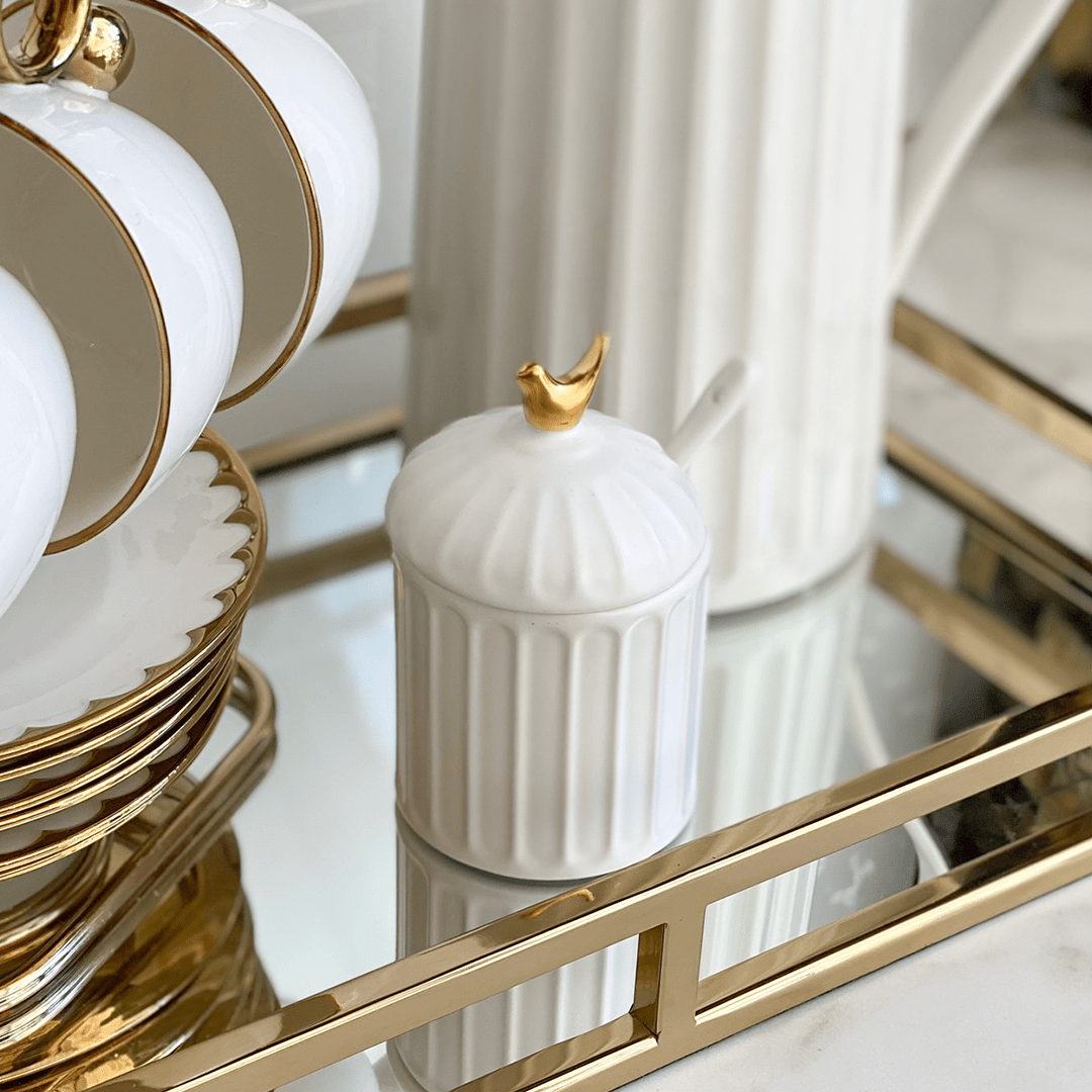 Açucareiro com Colher e Tampa em Cerâmica Branca 12cm Colibri