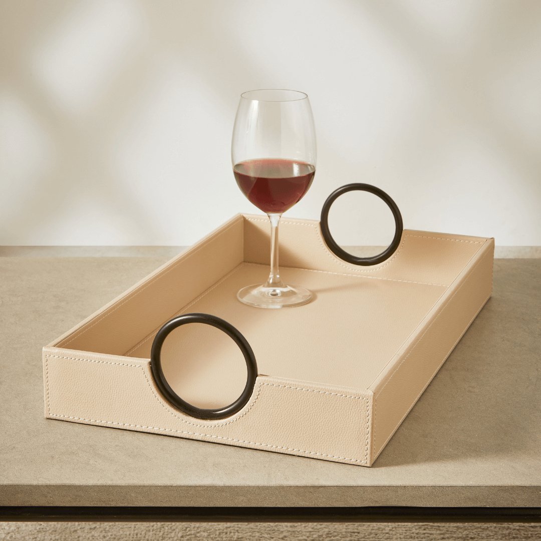 Bandeja em MDF com Revestimento em PU Bege com Alça Preta 46cm