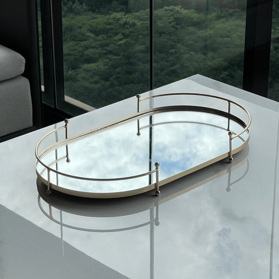 Bandeja em Metal Dourado e Vidro Espelhado 41cm G