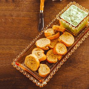 Bowl Quadrado de Cristal de Chumbo com Detalhes em Formato de Coração Âmbar Metalizado 8,5cm