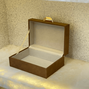 Caixa Decorativa em MDF e PU Marrom 19cm P