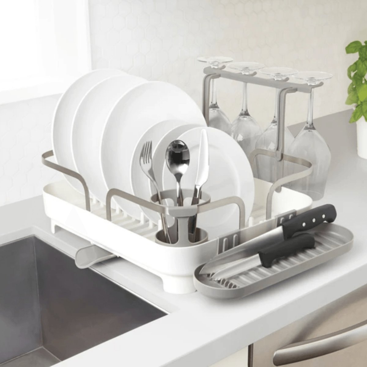 Escorredor De Louças Holster Com Porta Taças e Bico Branco em Aço Inox e PP