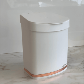 Lixeira 2,5 Litros Branca Com Faixa Rose Gold