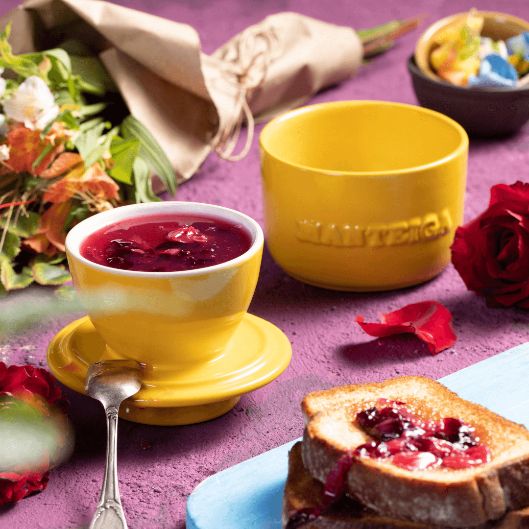 Manteigueira Francesa em Cerâmica Amarela