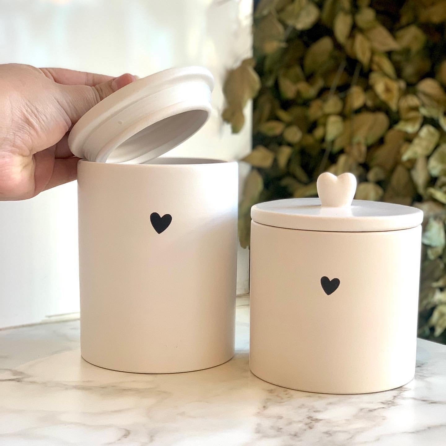 Pote Decorativo de Cerâmica Heart Coração Branco 12cm