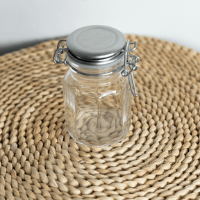 Porta Tempero Hermético de Vidro com Tampa em Metal Cromado 8cm