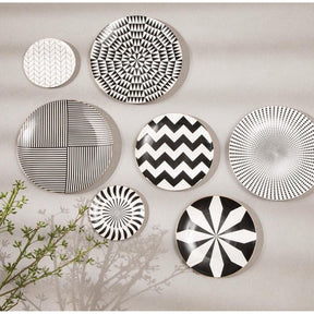 Prato Decorativo Em Ceramica Listras Geometricas Preto e Branco 22 cm