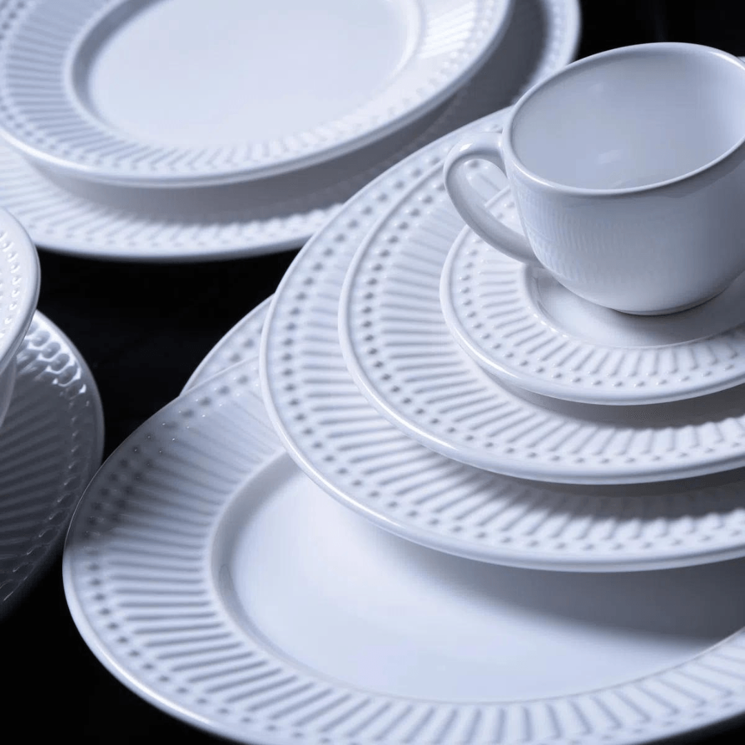 Prato Raso Roma Branco 26cm