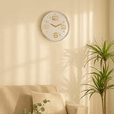 Relógio de Parede Moderno em Plástico Branco e Dourado 25cm
