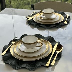 Xícara de Chá com Pires em Porcelana Dubai Branco e Dourado 200ml